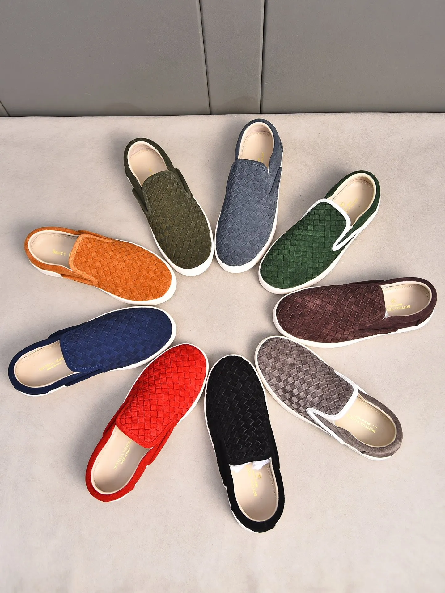 Men's shoes 💰460 [Sleeves series] BOTTEG* VENET* - high-end boutique Size: 38-44 (45 customized) BV new product, first-layer cowhide artificially woven classic style harmoniously blends with contemporary fashion temperament, rubber soles are light and flexible, water-dyed sheepskin pads! [Taobao, Tmall, and live streaming are the first choices]